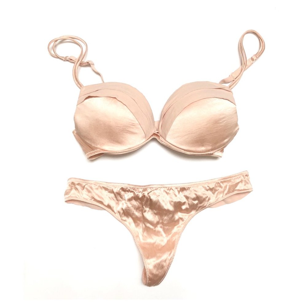 La Perla silk set - Bra 34C/Thong EU38 (S)